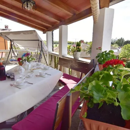 Appartement Neza B4 By Interhome Bašanija