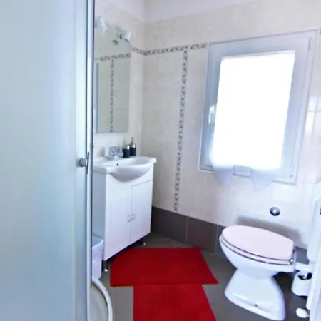 Neza B4 By Interhome *