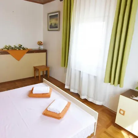 Appartement Neza B4 By Interhome Bašanija