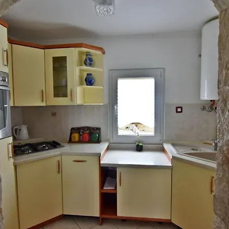 Neza B4 By Interhome