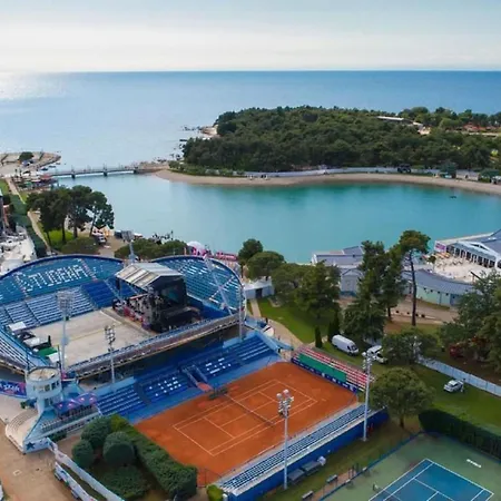 Neza B4 By Interhome Bašanija