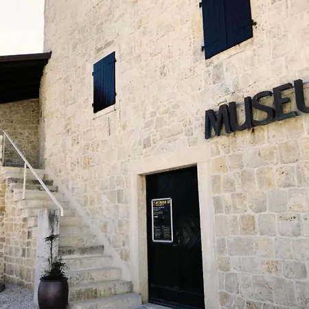 Appartement Neza B4 By Interhome