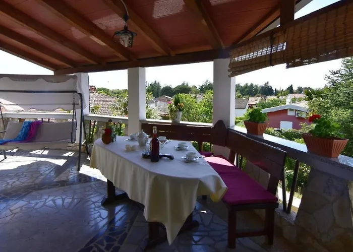 Neza B4 By Interhome Bašanija