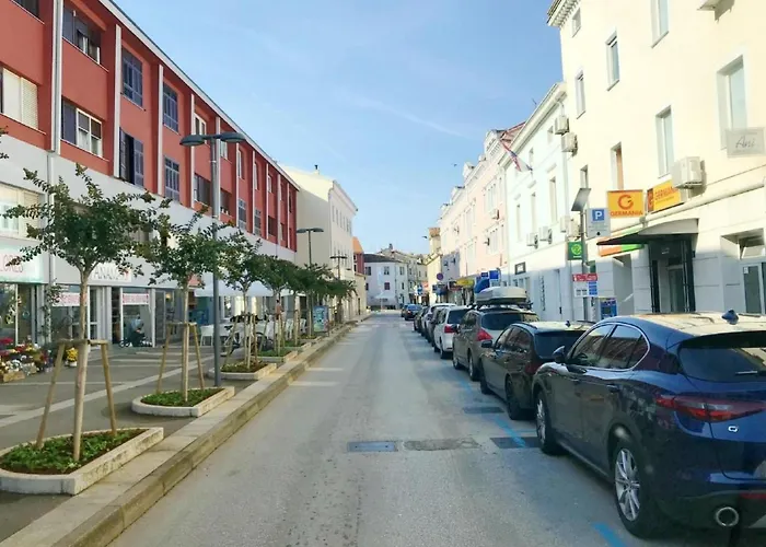 Neza B4 By Interhome * Bašanija