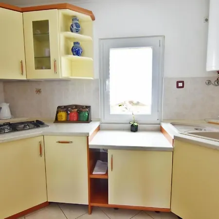 Neza B4 By Interhome